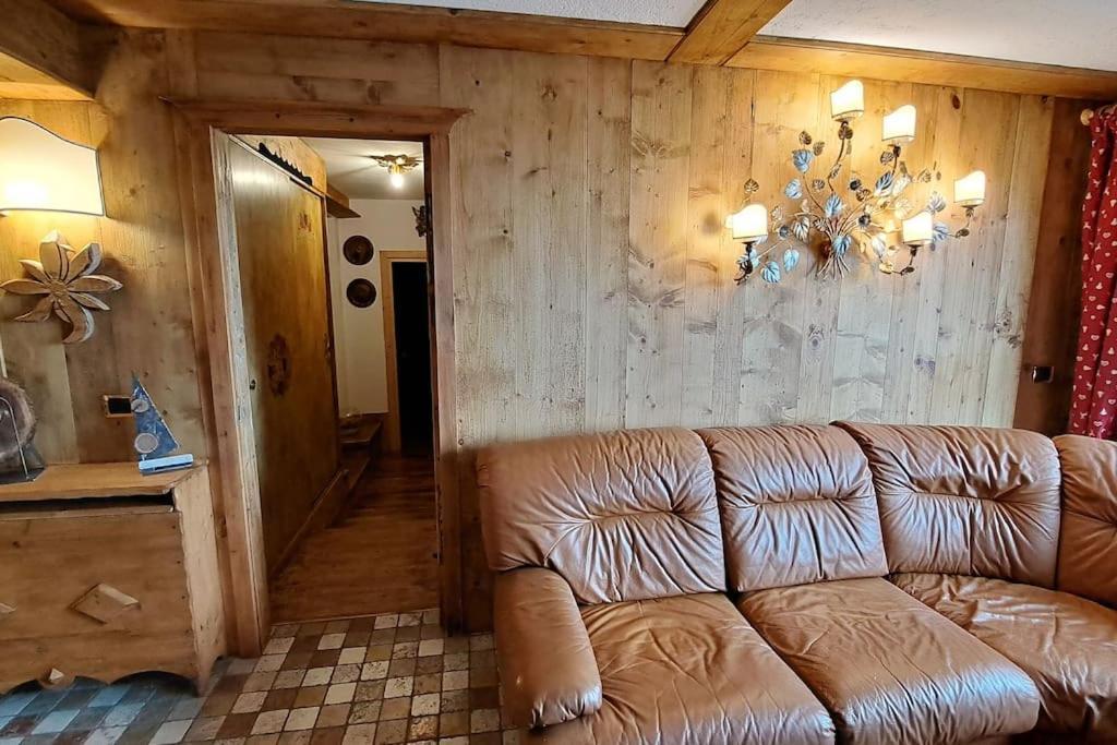 La Taverna Dei Folletti 瓦莱迪卡多雷 外观 照片